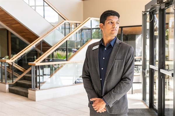 How Does 24/7 Security Coverage Enhance Business Protection?
